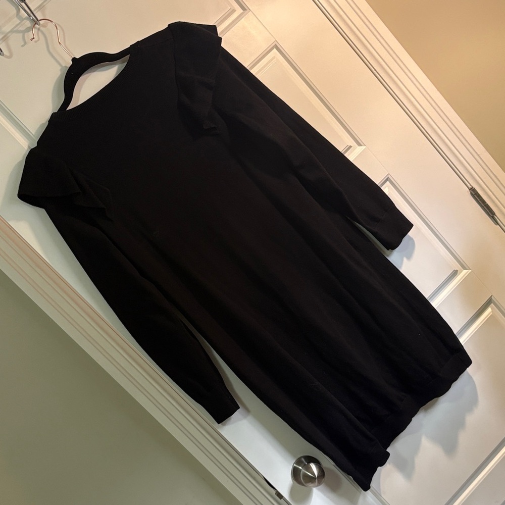 Reitmans Black Ruffle Sleeve Top - Picture 3 of 3